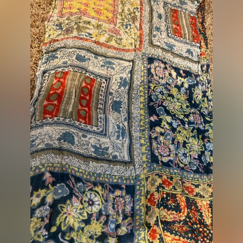⭐️5/$15! 8 Scarf Bundle! - Picture 3 of 16